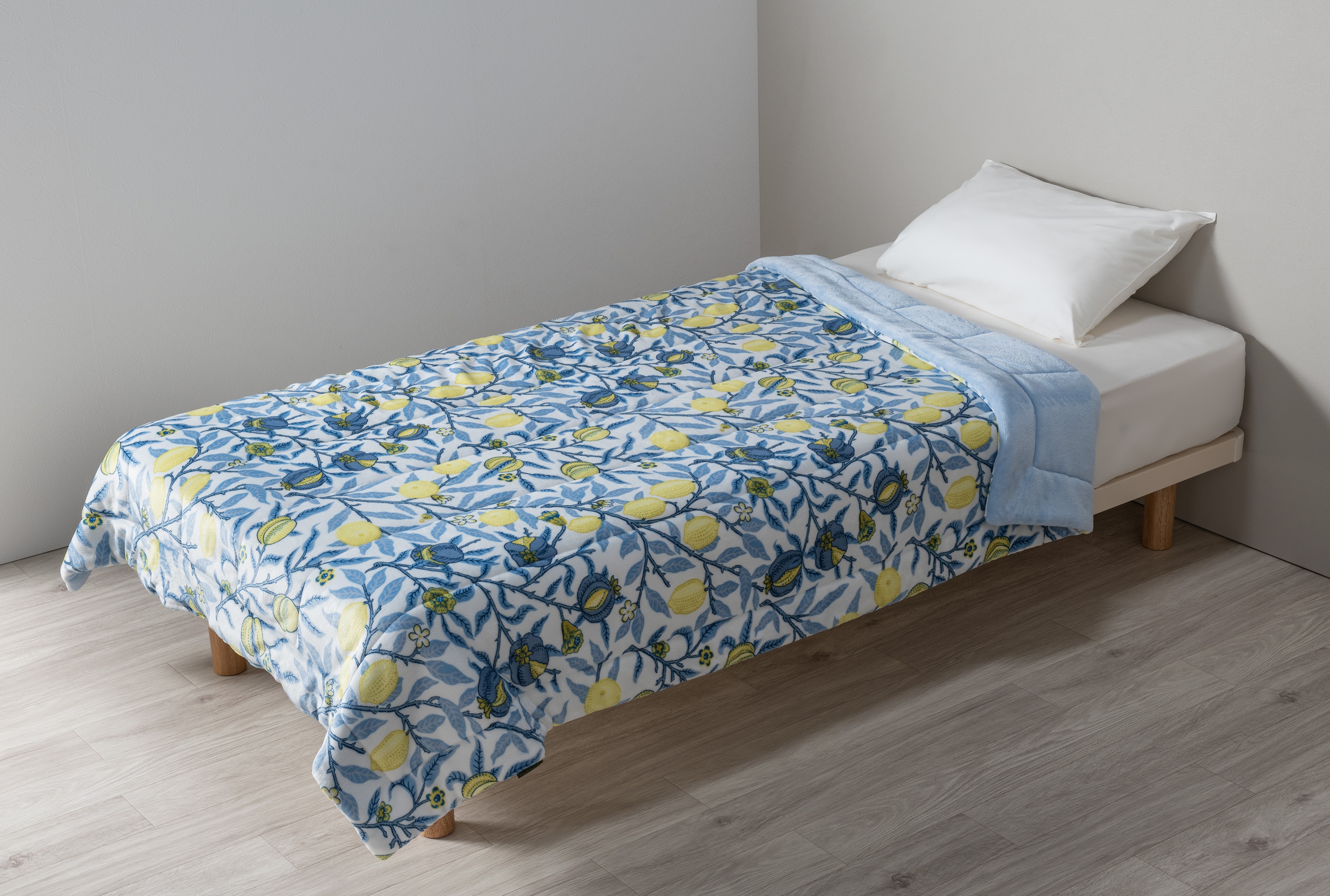 モリスギャラリー キルトケットの画像