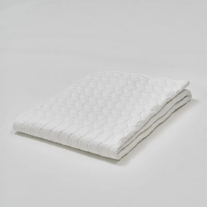 西川　クラシノ洗えるコットンベッドパッドの画像