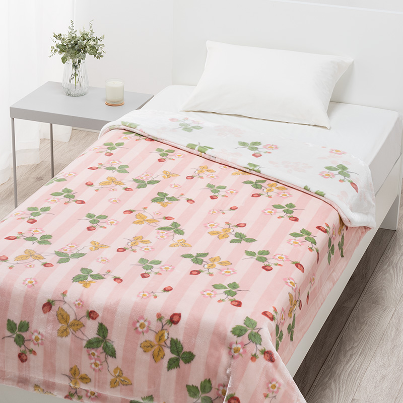 ウエッジウッド　リバーシブルわた入毛布の画像