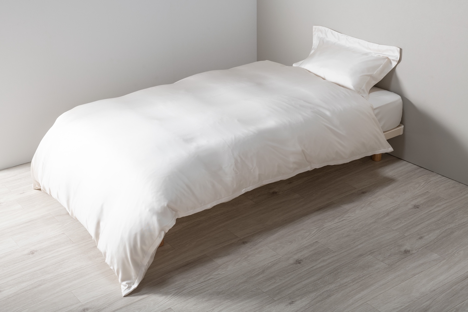 西川プレミアム　シルク掛カバーの画像