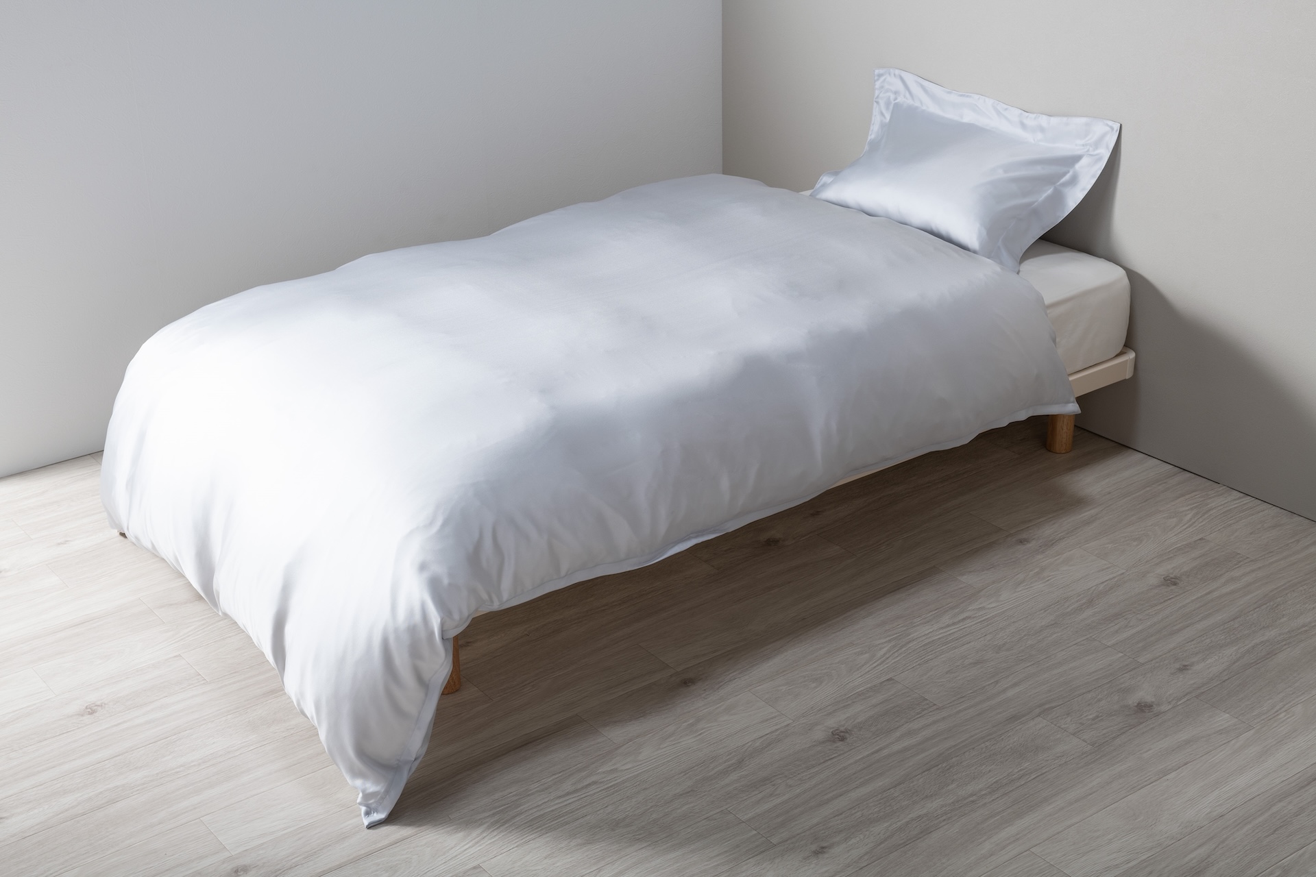 西川プレミアム　シルク掛カバーの画像